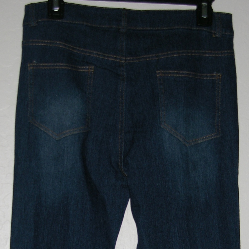 ๐ฆ Free Shipping! ๐ฆ High Waist Distressed Denim Pencil Jeans - Picture 5 of 7